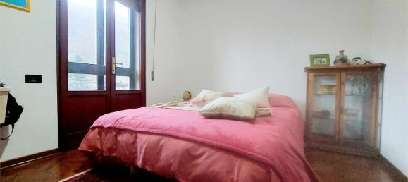 2 bedrooms Apartment in Prato, Italy No. 47700 21