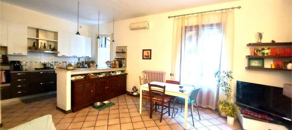 2 bedrooms Apartment in Prato, Italy No. 47700 12