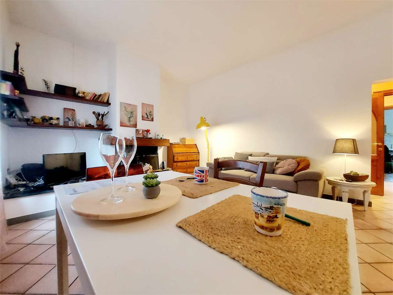 2 bedrooms Apartment in Prato, Italy No. 47700