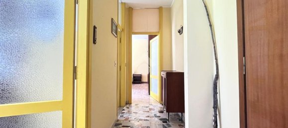 Apartamento de 3 dormitorios en Sondalo, Italy No. 359588 17