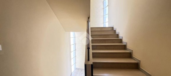 Apartamento de 3 dormitorios en Sondalo, Italy No. 359588 4