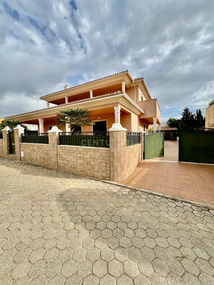 4 Schlafzimmer Villa in Armacao de Pera, Portugal, Nr. 122898