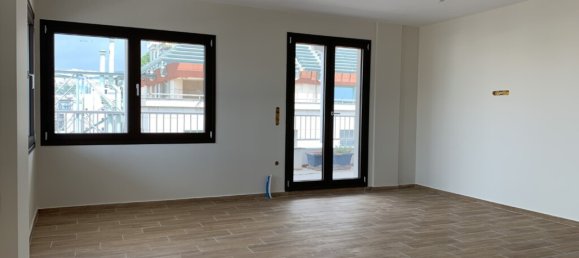 3 bedrooms Apartment in Thessaloniki, Greece No. 1475 5