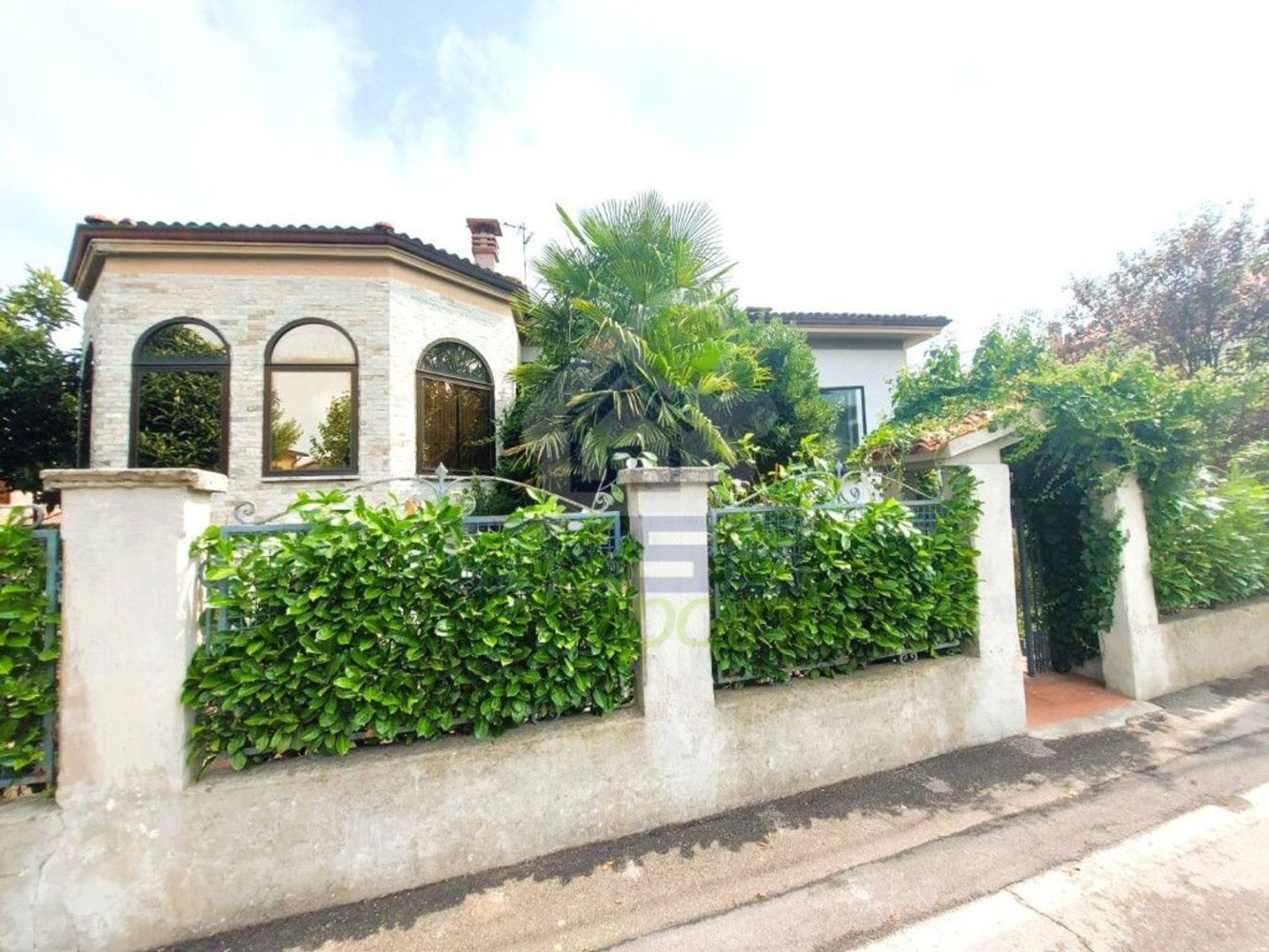 6-Zimmer Villa in Corno Giovine, Italy, Nr. 314741