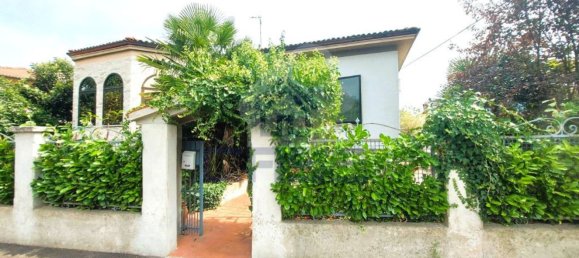 6-Zimmer Villa in Corno Giovine, Italy, Nr. 314741 2