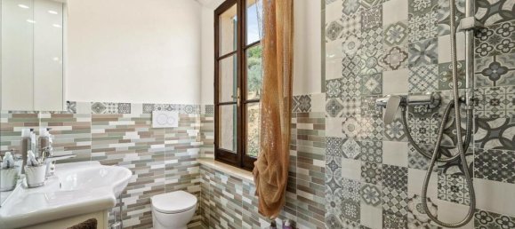 6 bedrooms Villa in Montepulciano, Italy No. 52757 47