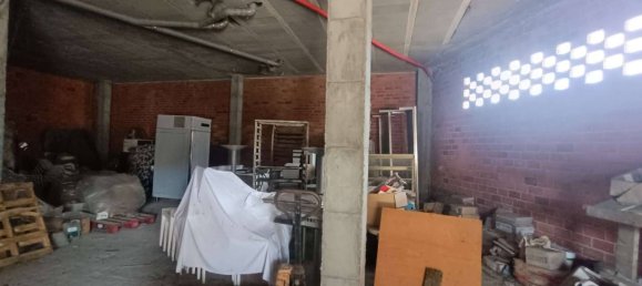 170m² Commercial property in Pontevedra, Spain No. 163730 3