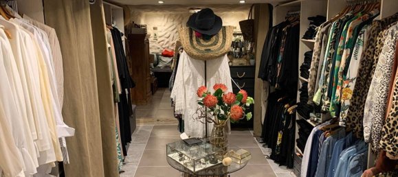 3 bedrooms House in Chambly, France No. 88641 13