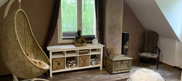 3 bedrooms House in Chambly, France No. 88641 10