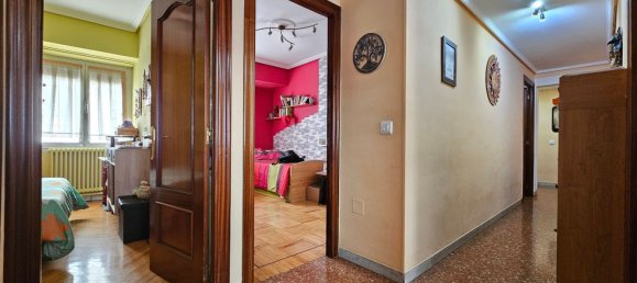 Квартира с 3 спальнями в Витория-Гастейс, Испания № 140911 15