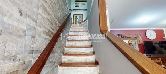 2 bedrooms Apartment in Grugliasco, Italy No. 291097 2