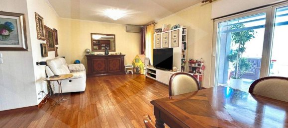 Apartamento de 2 dormitorios en Bitritto, Italy No. 17132 8