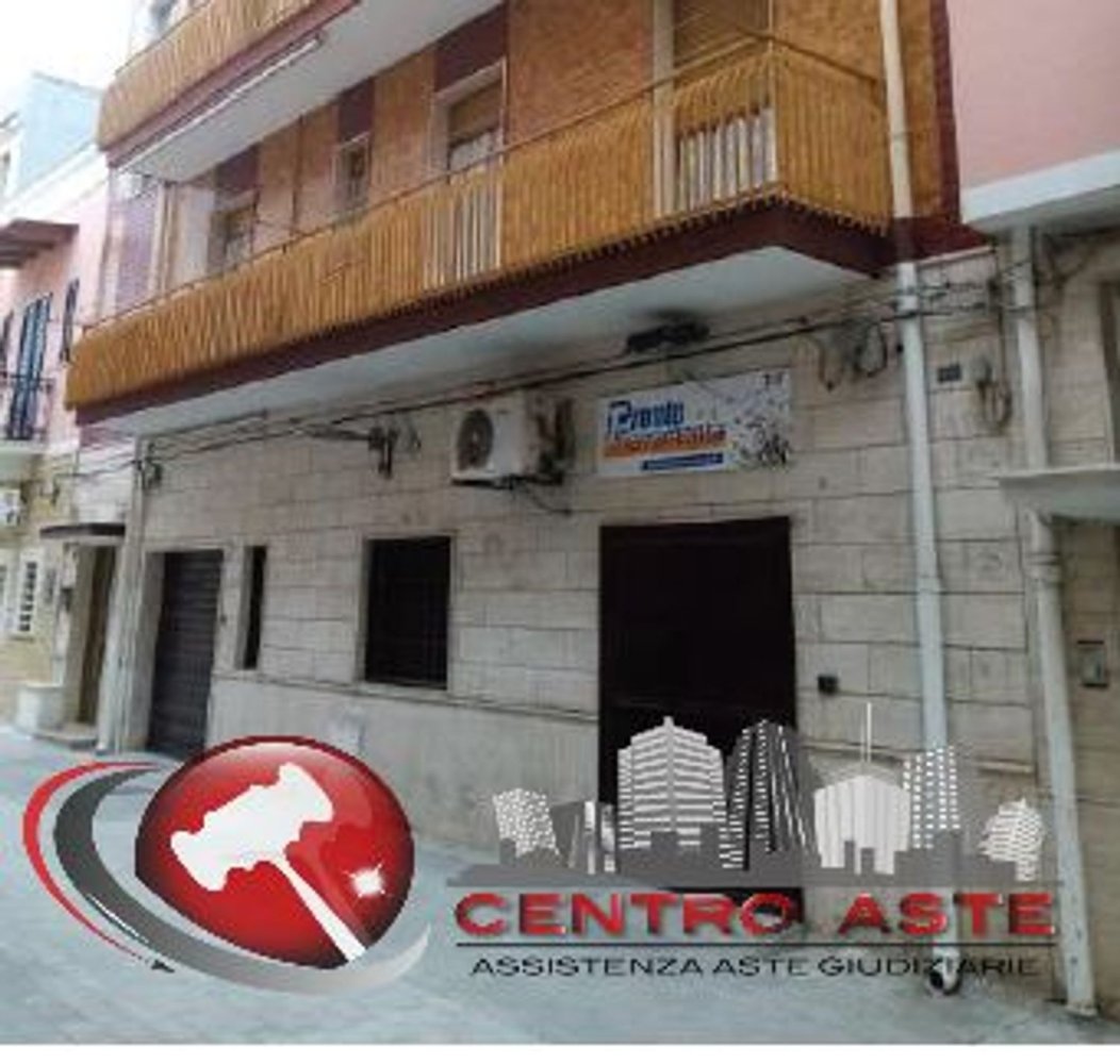 Gewerbliche Immobilie in Margherita di Savoia, Italy 61m², Nr. 274721