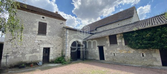 4 bedrooms House in Maille, France No. 57128 2