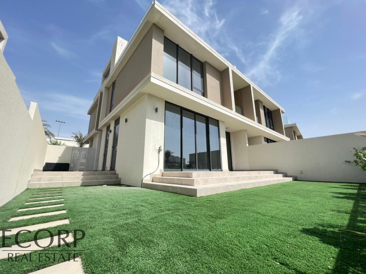 3 bedrooms Villa in Dubai Hills Estate, UAE No. 7478