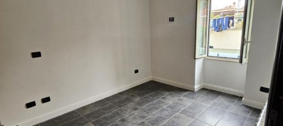 2-Zimmer Wohnung in Rome, Italy, Nr. 88837 8