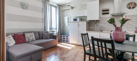 2 bedrooms Apartment in Milan, Italy No. 364267 3