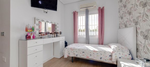 3 bedrooms Apartment in Torrevieja, Spain No. 10591 25