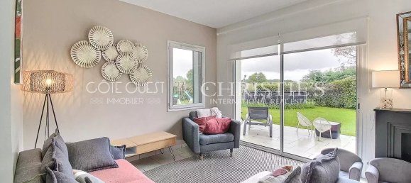 Casa de 6 dormitorios en Villefranque, France No. 352828 2