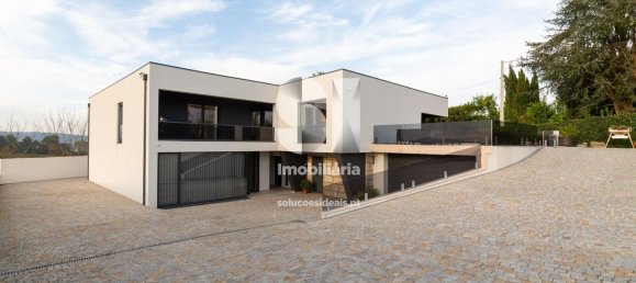 Дом с 5 спальнями в Пенафиел, Португалия № 16879 40