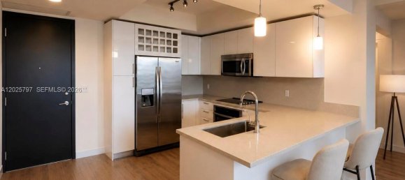2 dormitorios propiedad comercial en alquiler en Miami, Miami-Dade, Florida, USA № 615234 4