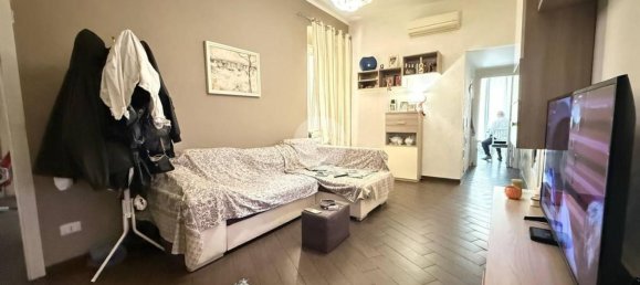 6 bedrooms Apartment in Genoa, Italy No. 312005 2