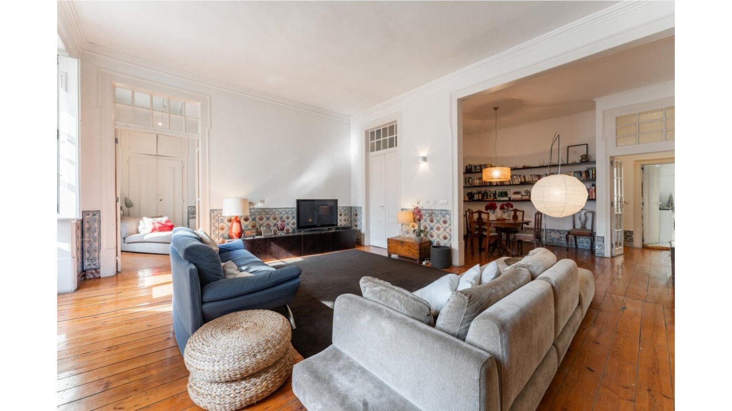 3 bedrooms Apartment in Lisbon, Portugal No. 145385