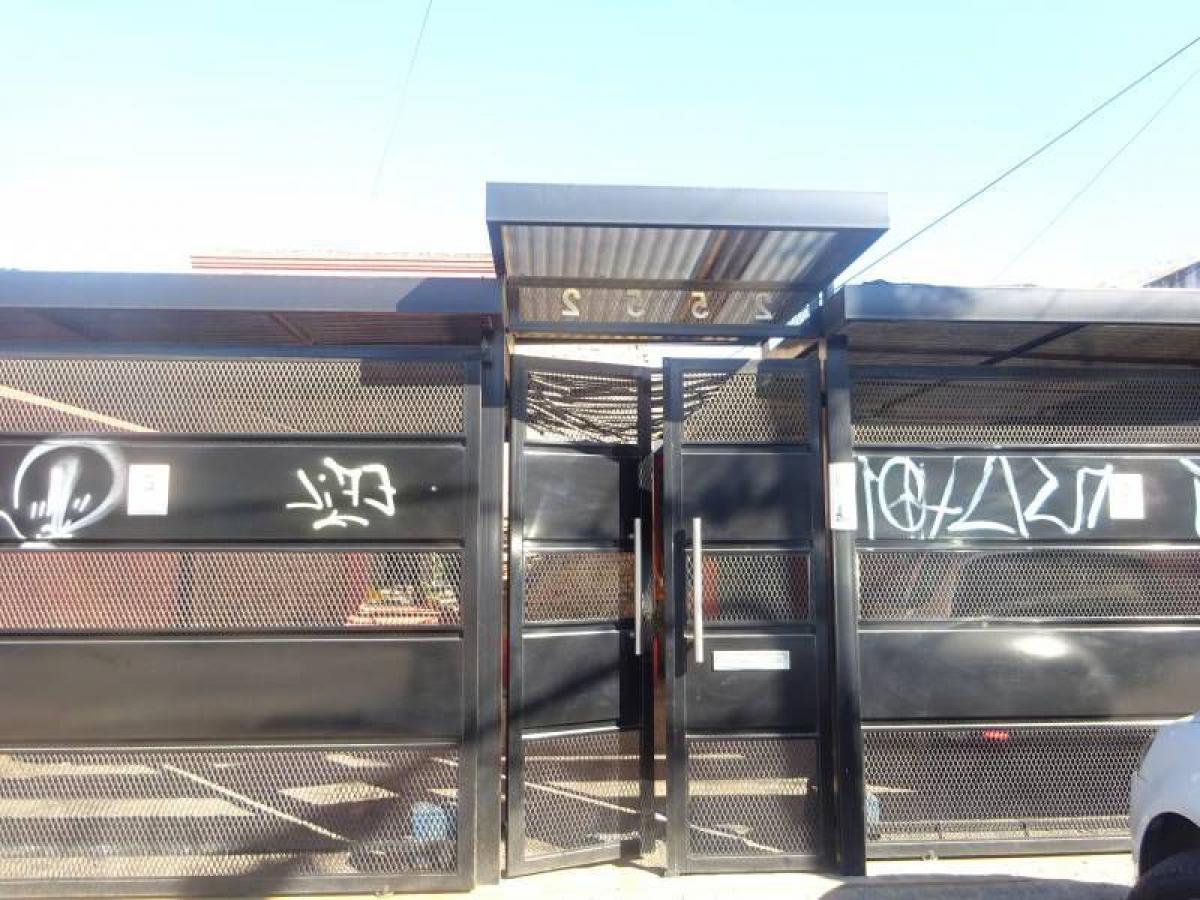 3 bedrooms House in Almirante Brown, Argentina No. 67428