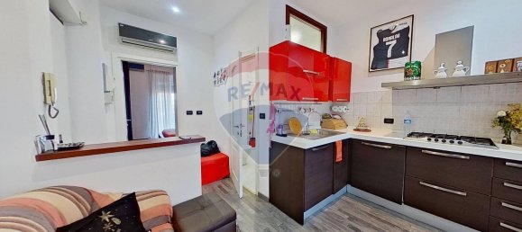 Квартира с 2 комнатами в Турин, Италия № 87510 3