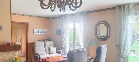 5 bedrooms House in Amilly, France No. 154478 6