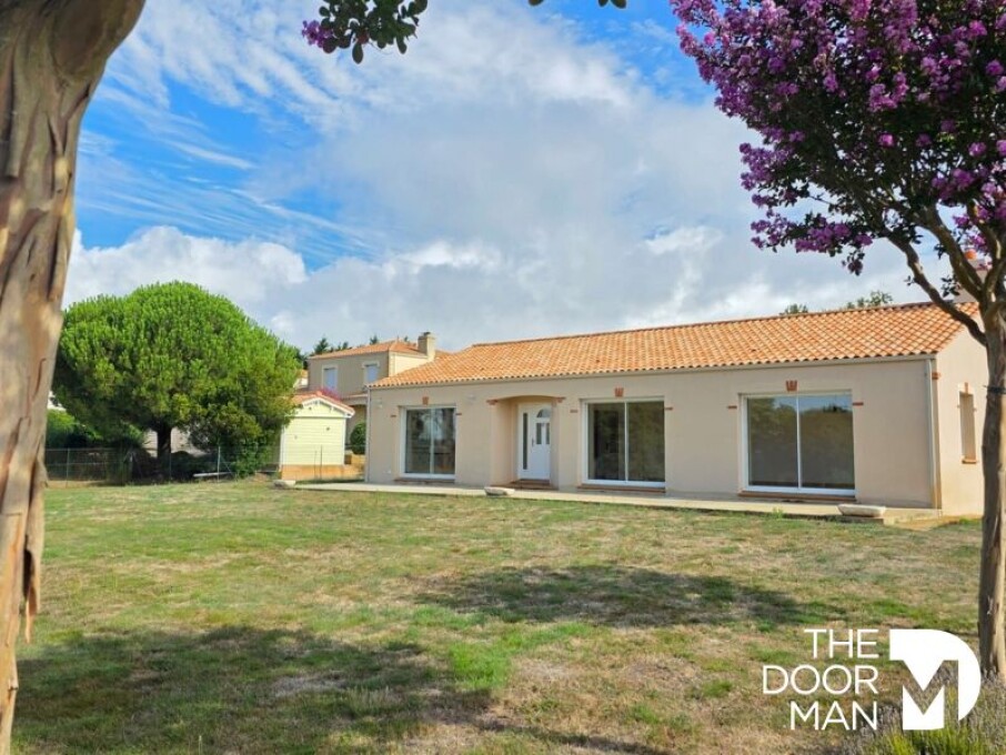 4 bedrooms House in Loire-Atlantique, France No. 328214