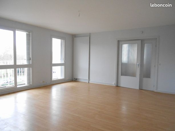 3 Schlafzimmer Wohnung in Chateauroux, France, Nr. 315509