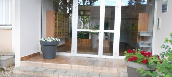 3 Schlafzimmer Wohnung in Chateauroux, France, Nr. 315509 2