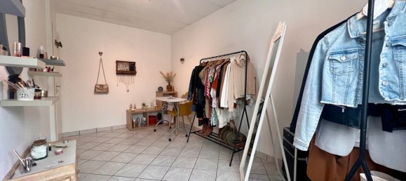 2 bedrooms House in Hellimer, France No. 42558 8