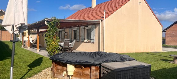 2 bedrooms House in Hellimer, France No. 42558 2