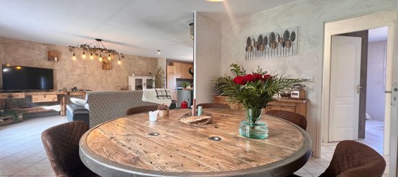 2 bedrooms House in Hellimer, France No. 42558 4