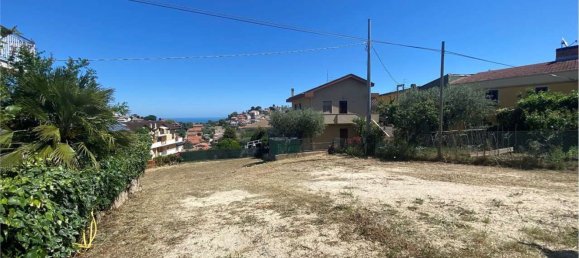  قطعة أرض في Pescara, Italy رقم 58574 5