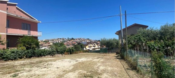  قطعة أرض في Pescara, Italy رقم 58574 4