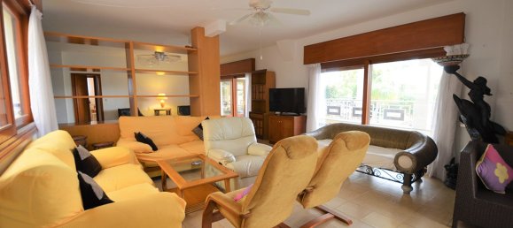 Villa de 7 dormitorios en La Zenia, Spain No. 1035 7