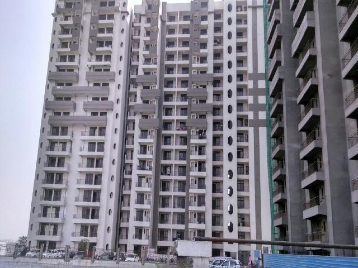 2 bedrooms House in Ghaziabad, India No. 60752