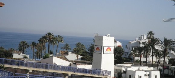 4 bedrooms Townhouse in Estepona, Spain No. 100730 6