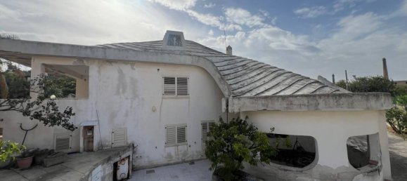 7 bedrooms Villa in Palermo, Italy No. 64921 11