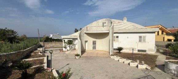 7 bedrooms Villa in Palermo, Italy No. 64921 3