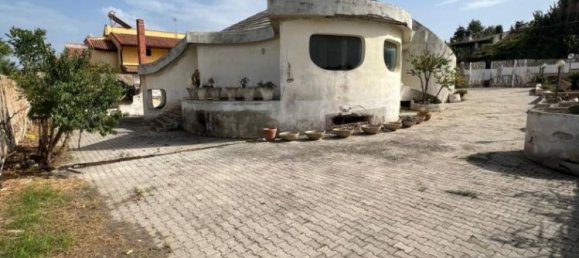 7 bedrooms Villa in Palermo, Italy No. 64921 6