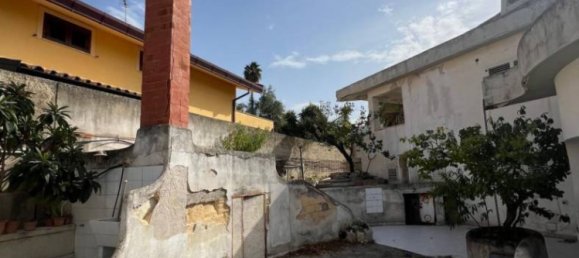 7 bedrooms Villa in Palermo, Italy No. 64921 7