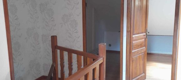 2 bedrooms Building in Vervins, France No. 152881 3