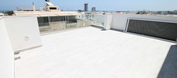 2 Schlafzimmer Penthouse in Swieqi, Malta, Nr. 9884 4