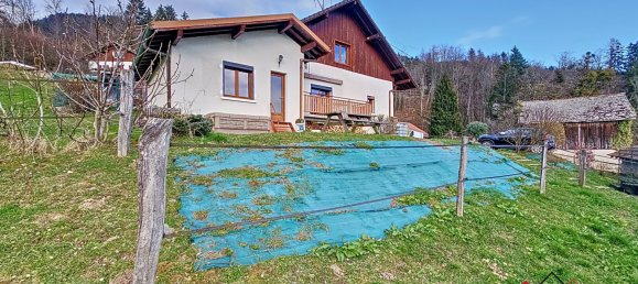 3 bedrooms Castles in Bonne, France No. 190826 2