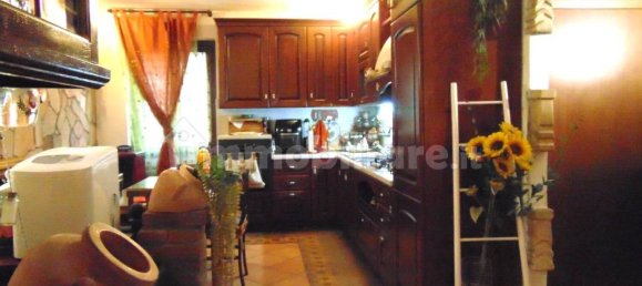 Вилла с 4 спальнями в Веньяно, Италия № 347609 8