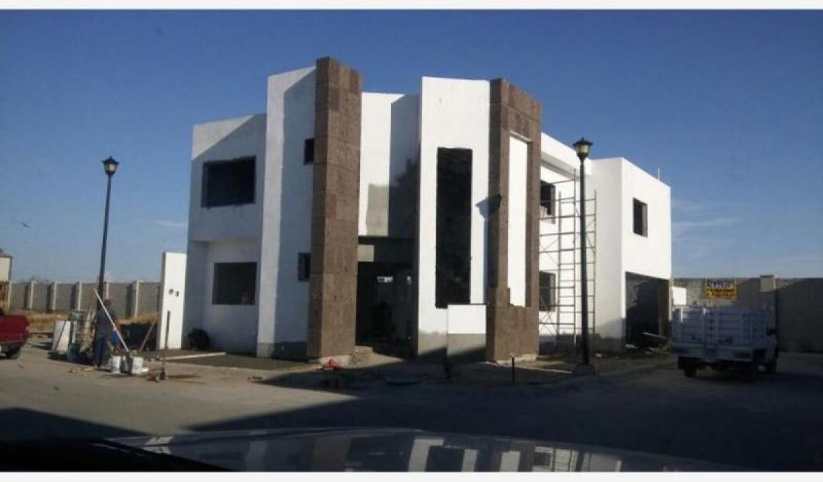 3 bedrooms House in Playa Vicente, Mexico No. 184071